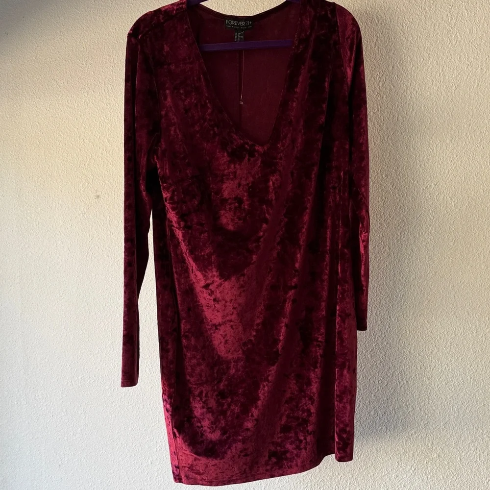 Forever 21 Deep Red Velvet Long Sleeve Dress - Picture 1 of 3